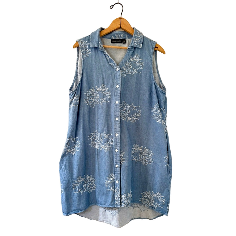 Nina Leonard 🩵 Embossed Floral Sleeveless button down tunic shirt / short dress